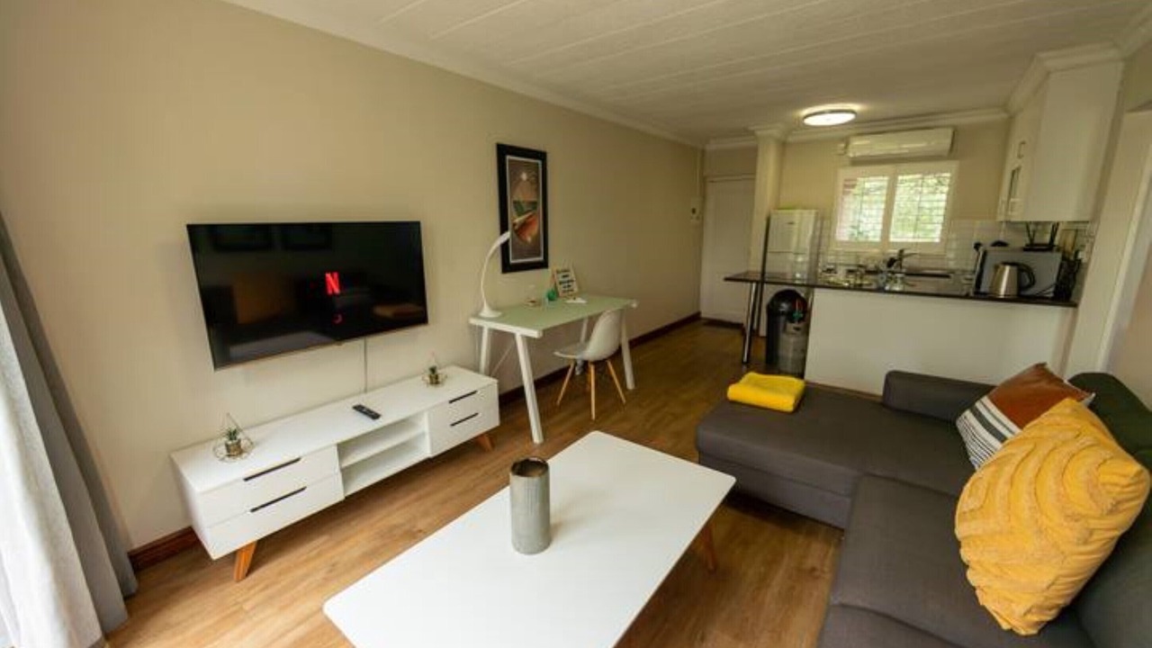 Photo of Livingroom in Greater Johannesburg Metropolitan Area