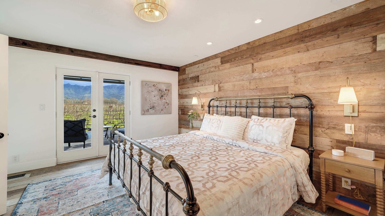 Photo of Bedroom in Calistoga