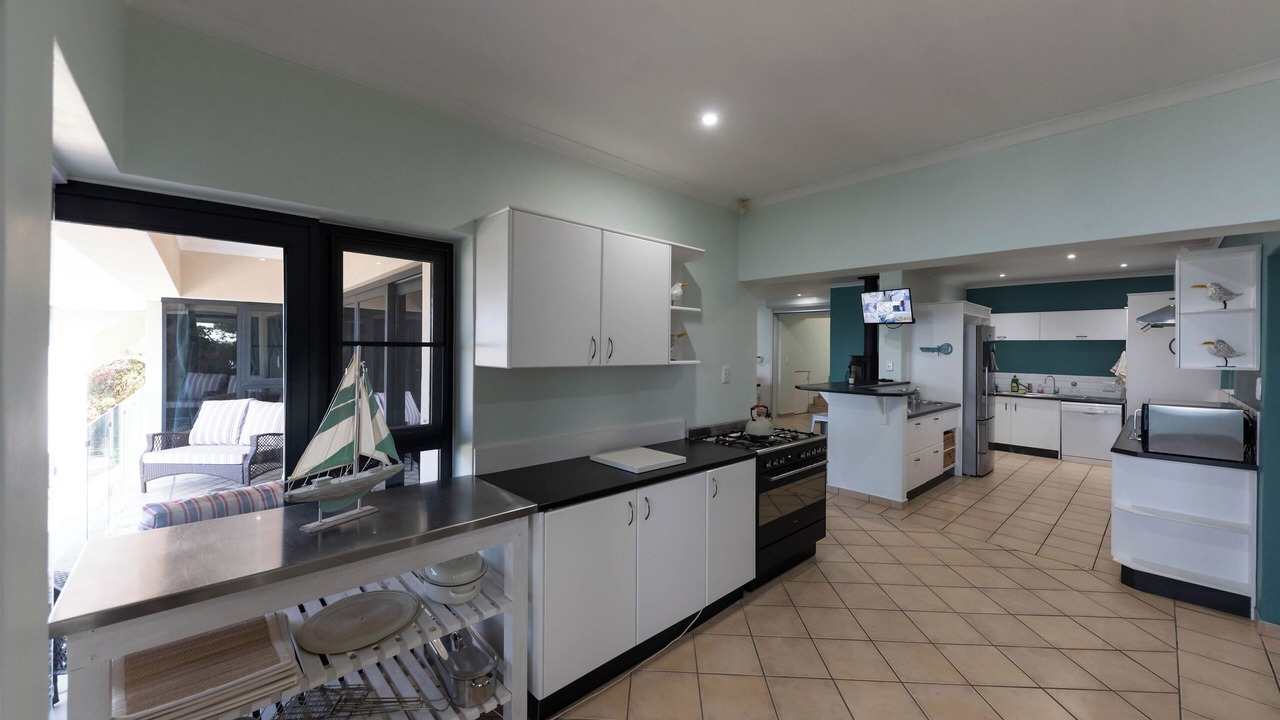 Photo of Kitchen in Mountainside