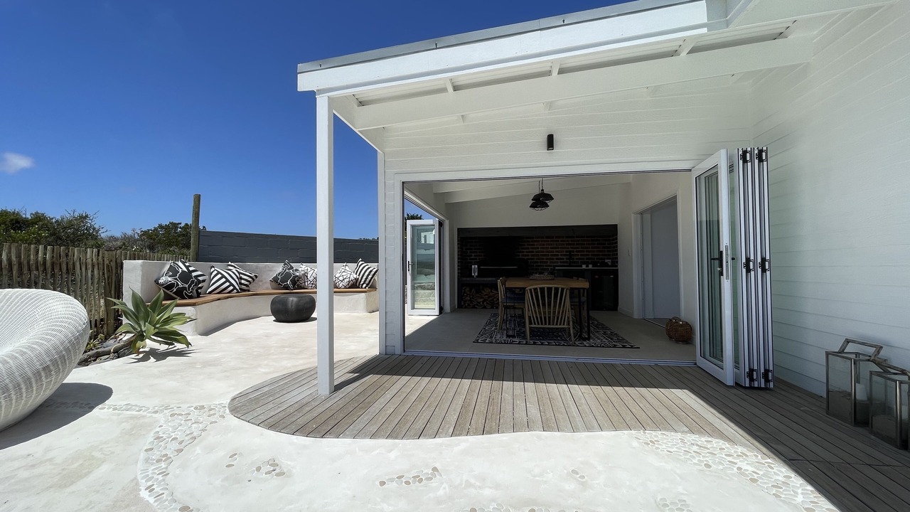 Photo of Outdoor in Grotto Bay