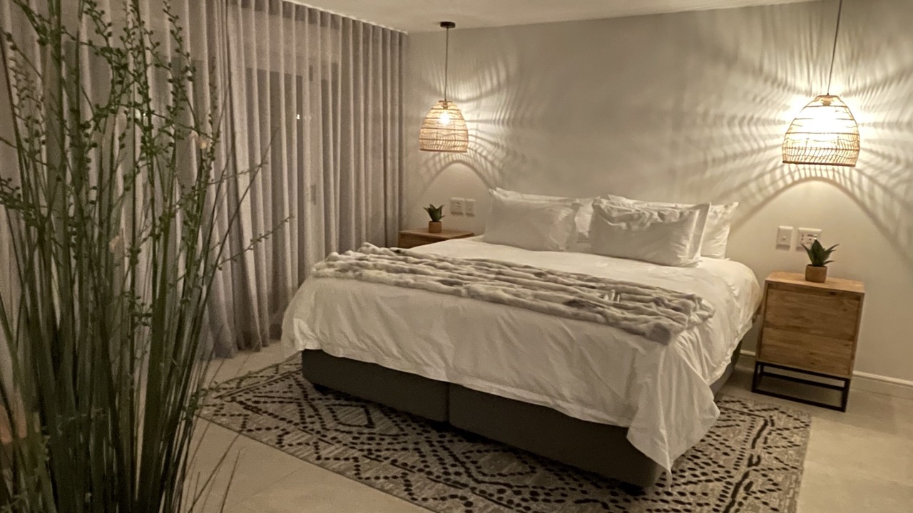 Photo of Bedroom in Grotto Bay