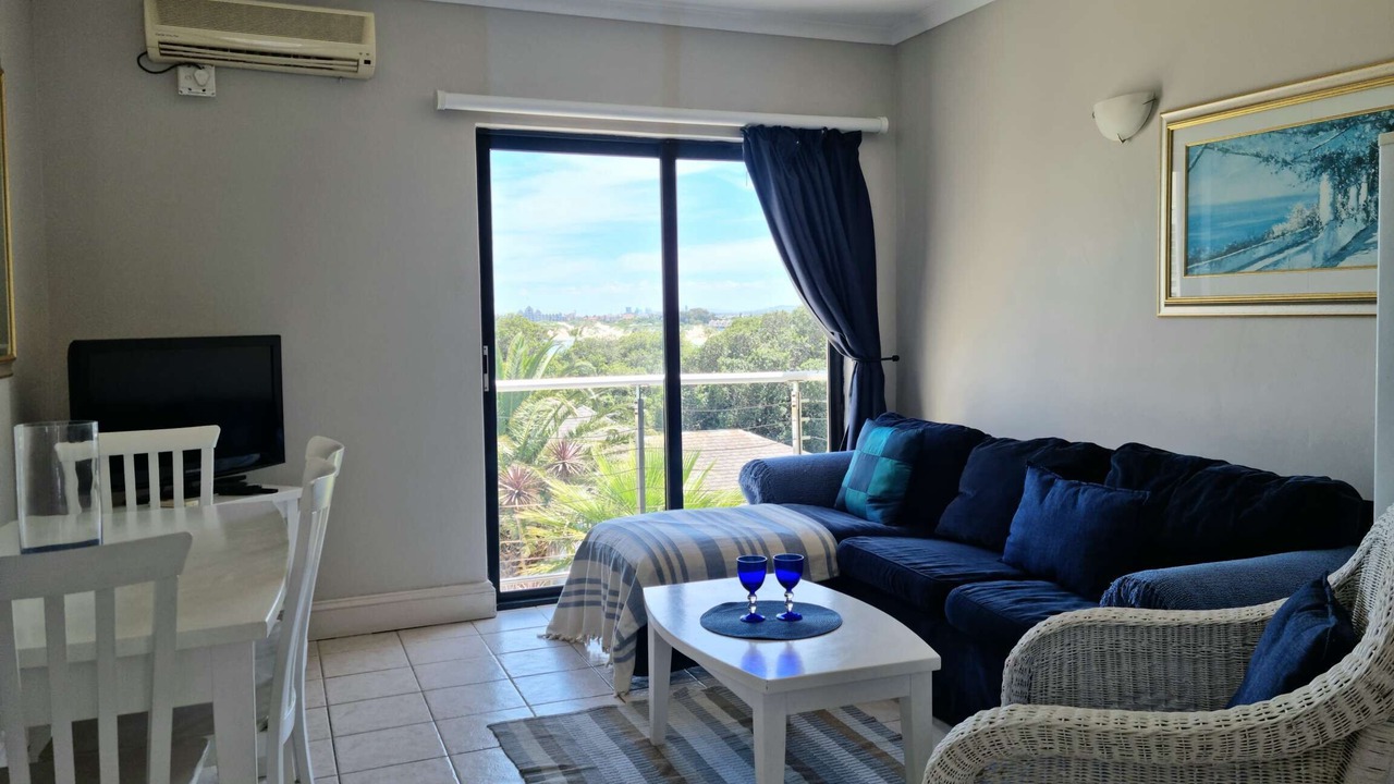 Photo of Livingroom in Claremont