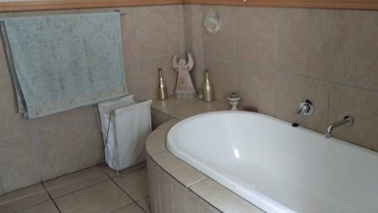 Photo of Bathroom in Hartbeespoort