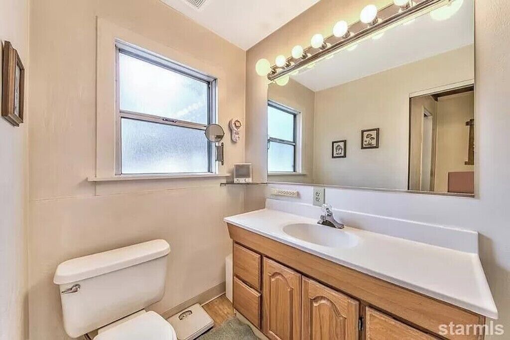 Photo of Bathroom in Al Tahoe