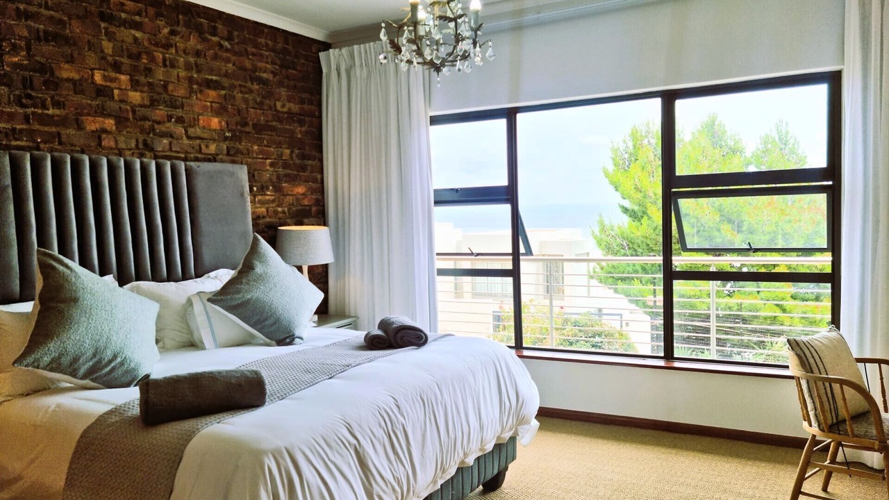 Photo of Bedroom in Mountainside