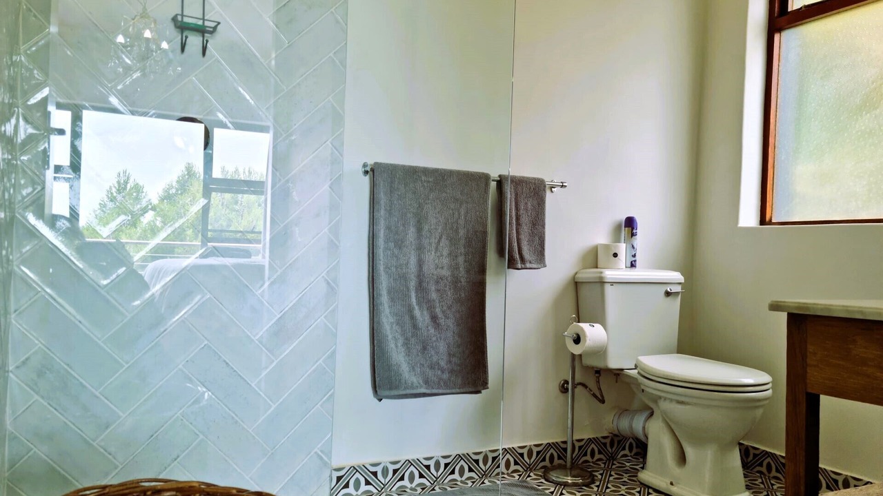 Photo of Bathroom in Mountainside