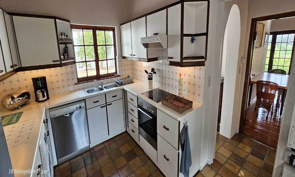 Photo of Kitchen in Somerset West