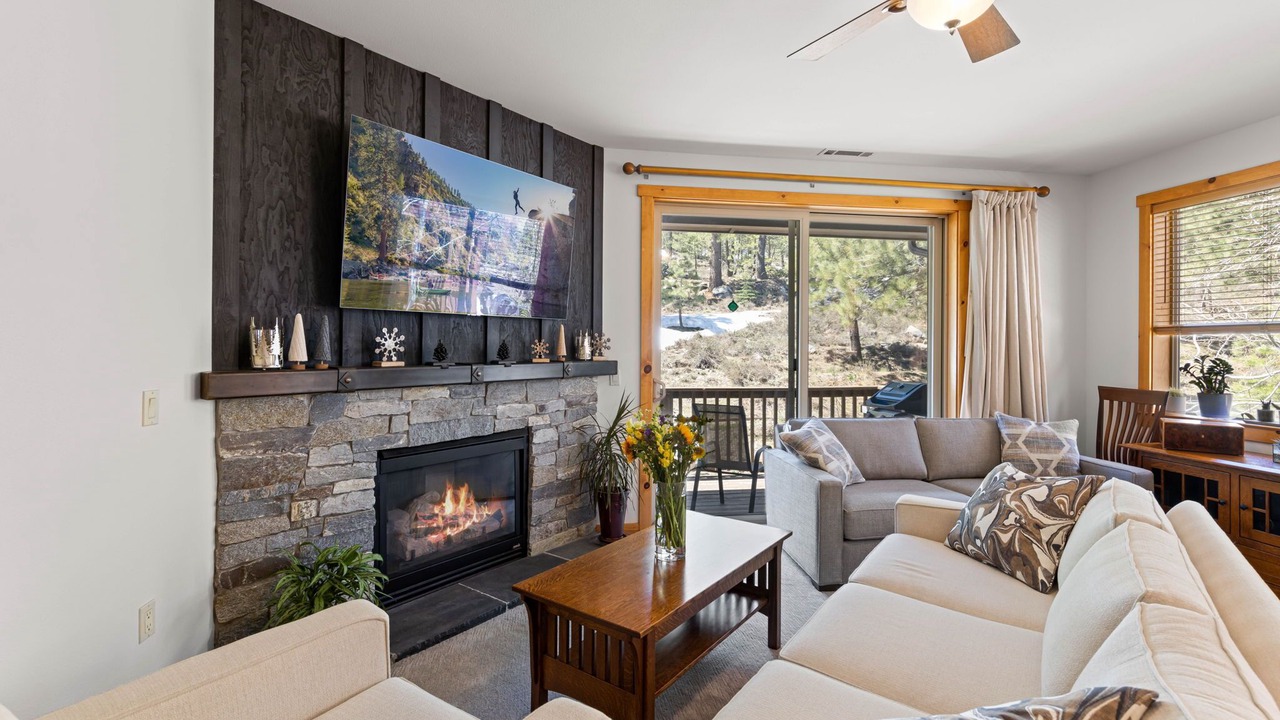 Photo of Livingroom in Truckee