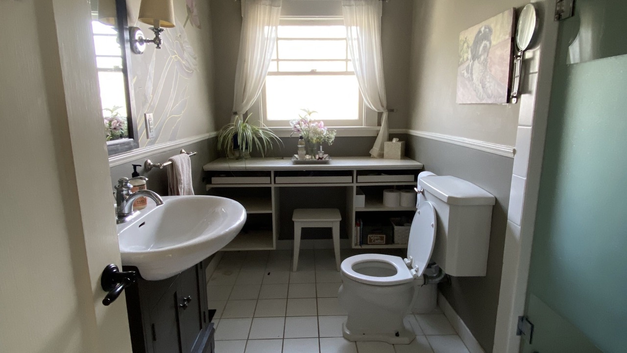 Photo of Bathroom in North Los Altos