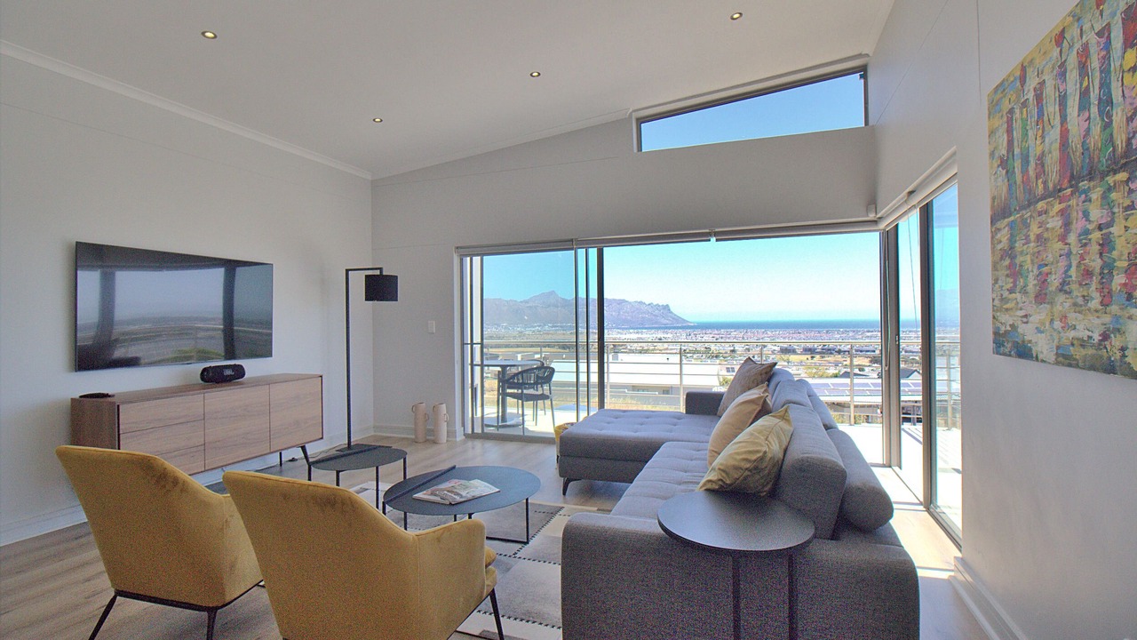Photo of Livingroom in Helderberg Rural