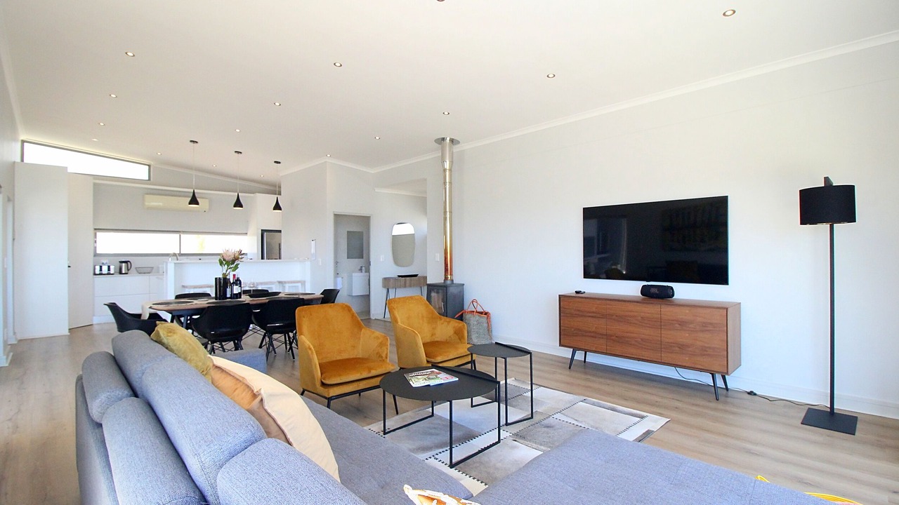 Photo of Livingroom in Helderberg Rural