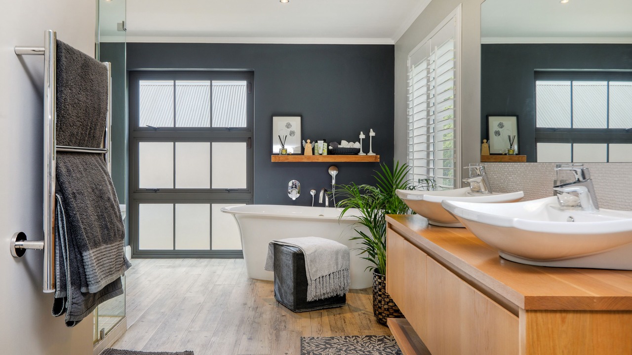 Photo of Bathroom in Newlands