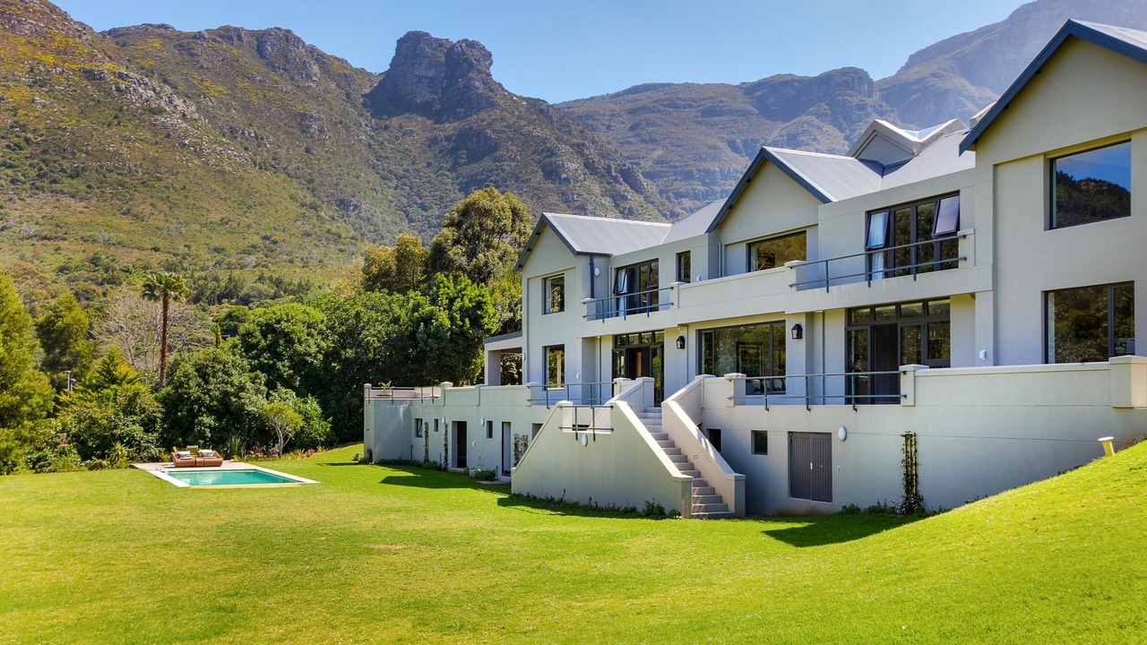 Photo of Others in Newlands