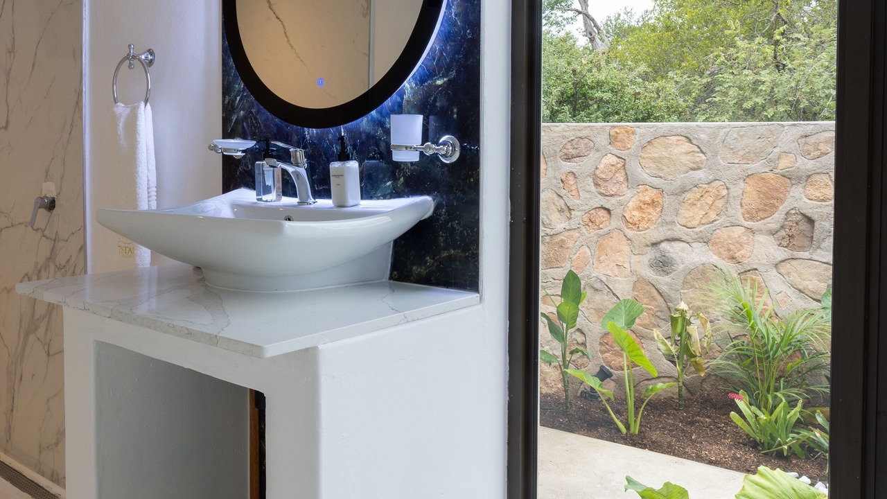 Photo of Bathroom in Hoedspruit