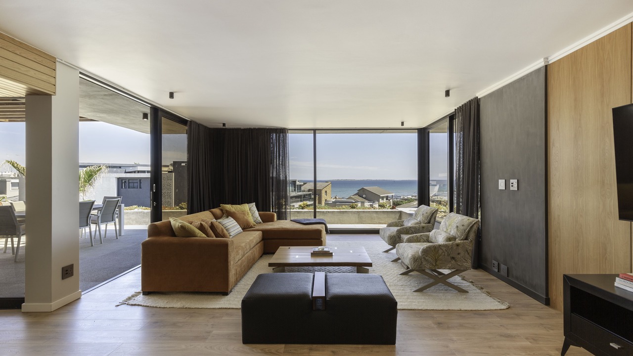 Photo of Livingroom in Bloubergstrand