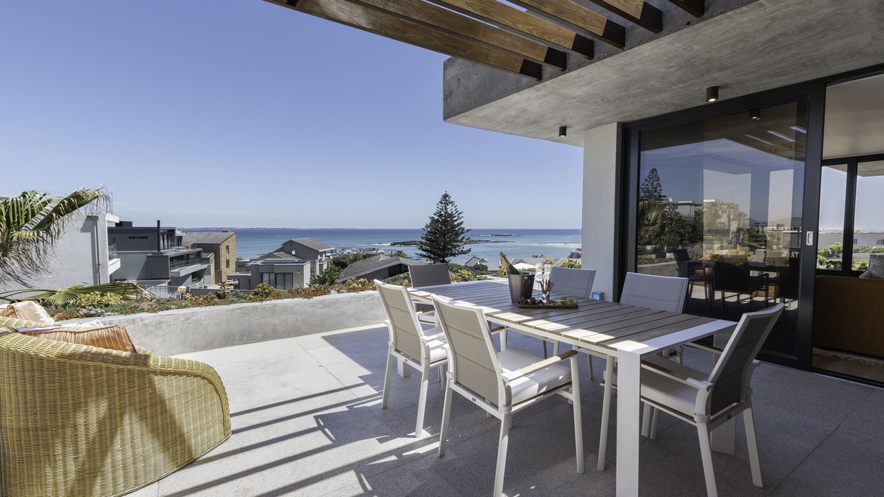 Photo of Outdoor in Bloubergstrand