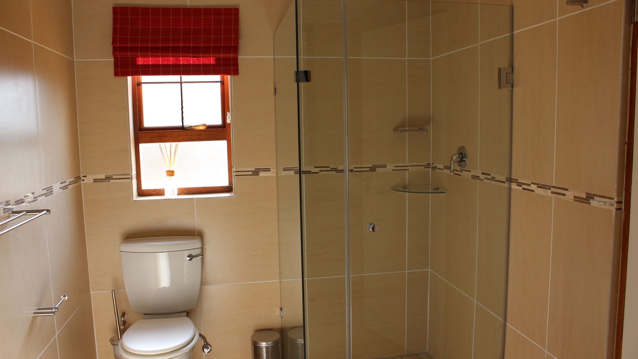 Photo of Bathroom in Greater Johannesburg Metropolitan Area