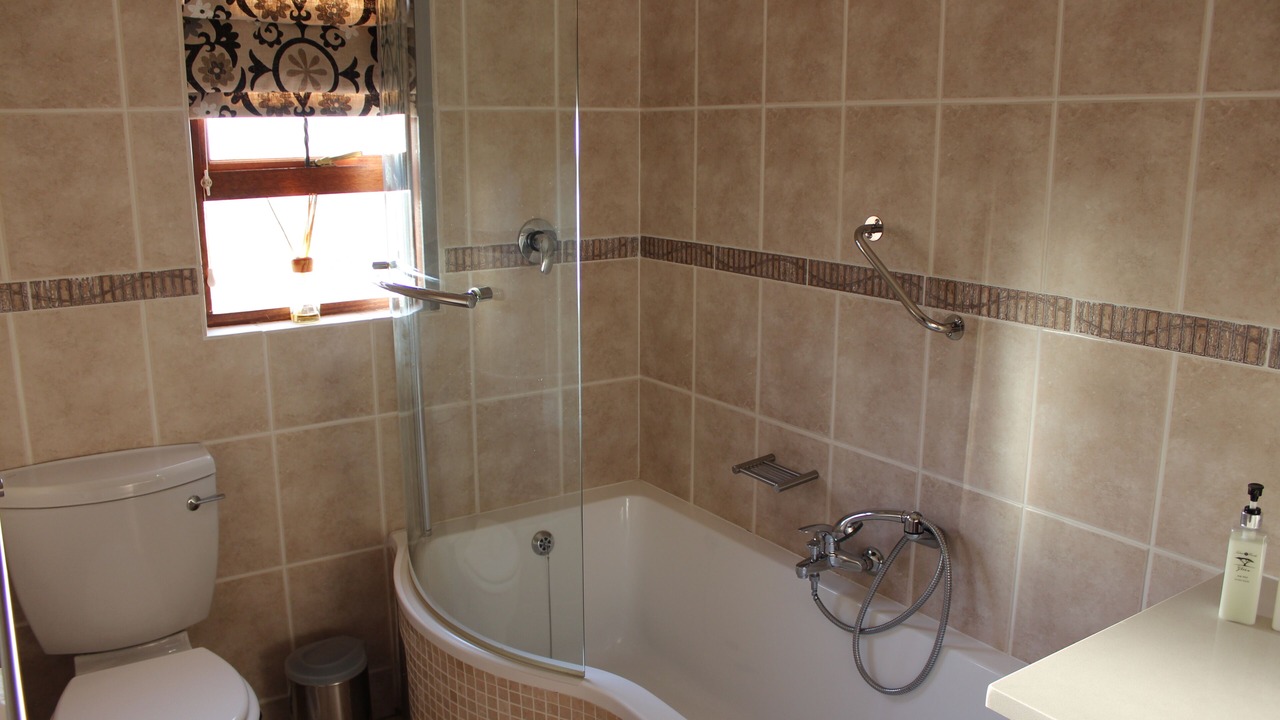 Photo of Bathroom in Greater Johannesburg Metropolitan Area