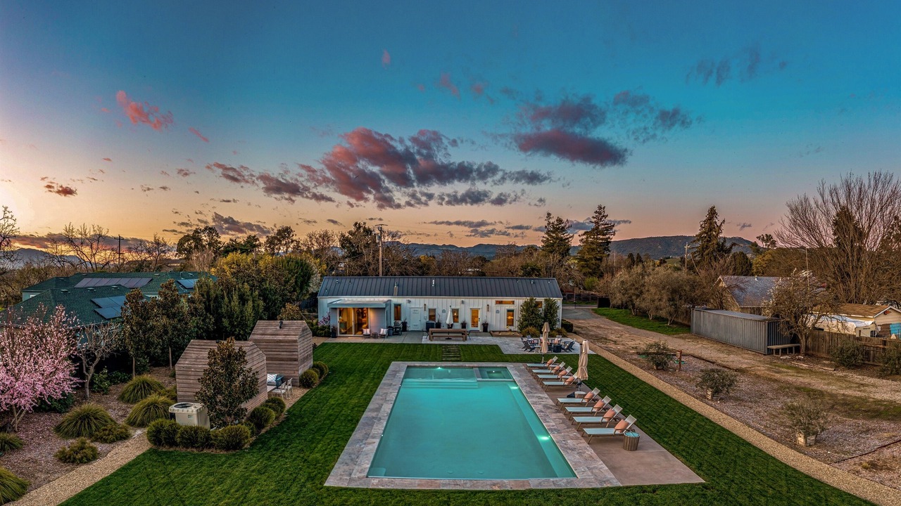 Photo of Others in Sonoma