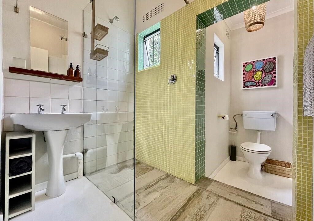 Photo of Bathroom in Greater Johannesburg Metropolitan Area