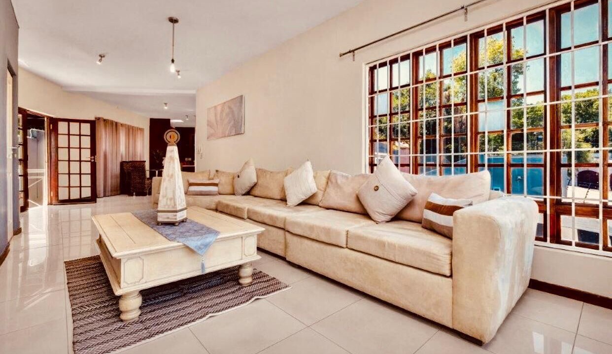 Photo of Livingroom in Sandown