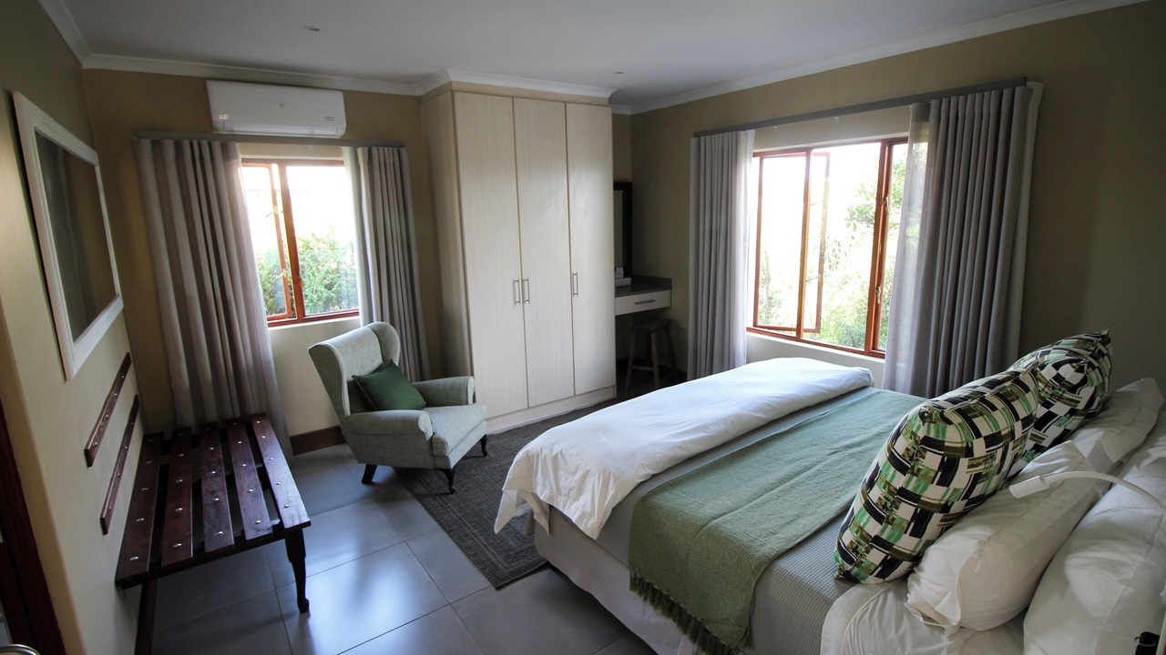 Photo of Bedroom in Kirkwood