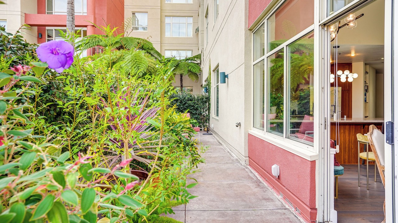 Photo of Outdoor in Emeryville