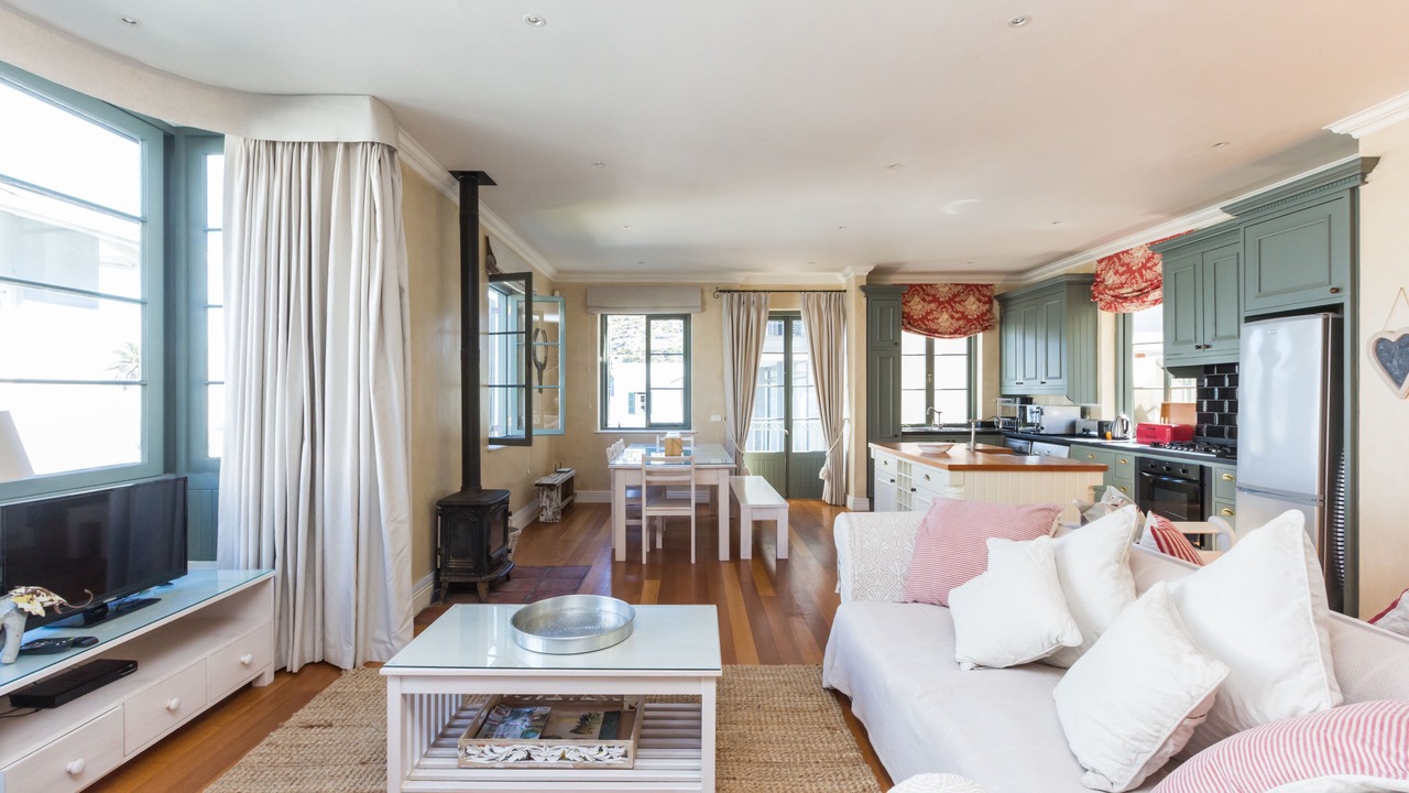 Photo of Livingroom in Kalk Bay