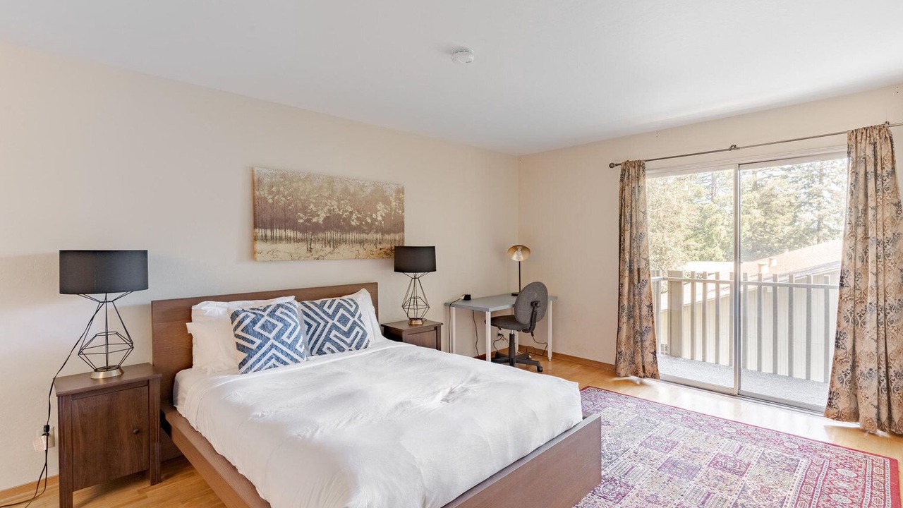 Photo of Bedroom in Sharon Heights