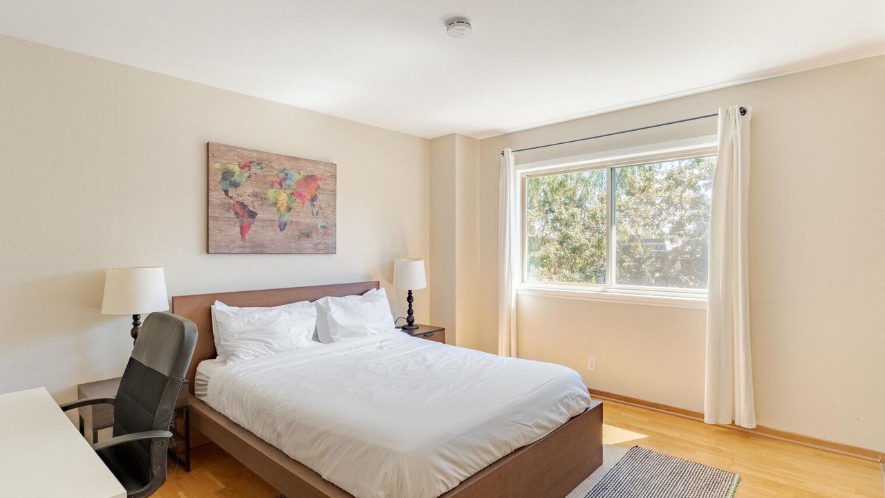 Photo of Bedroom in Sharon Heights