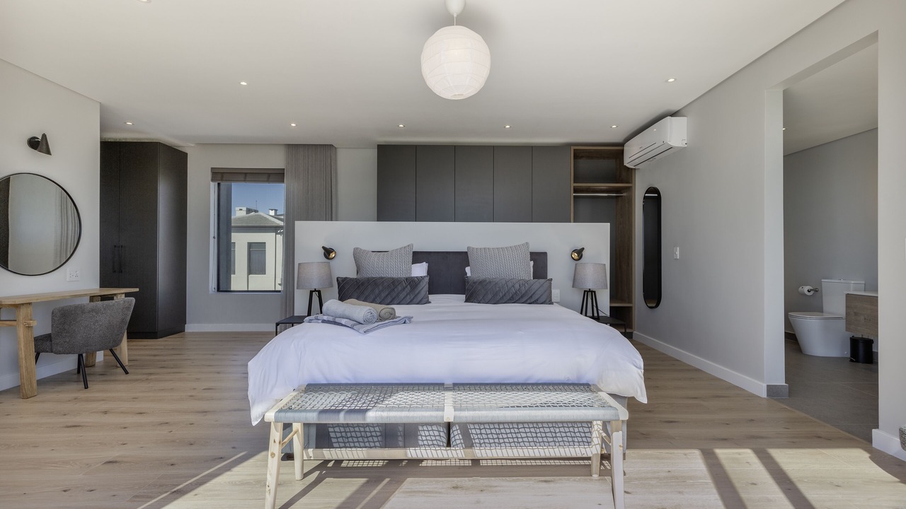 Photo of Bedroom in Big Bay
