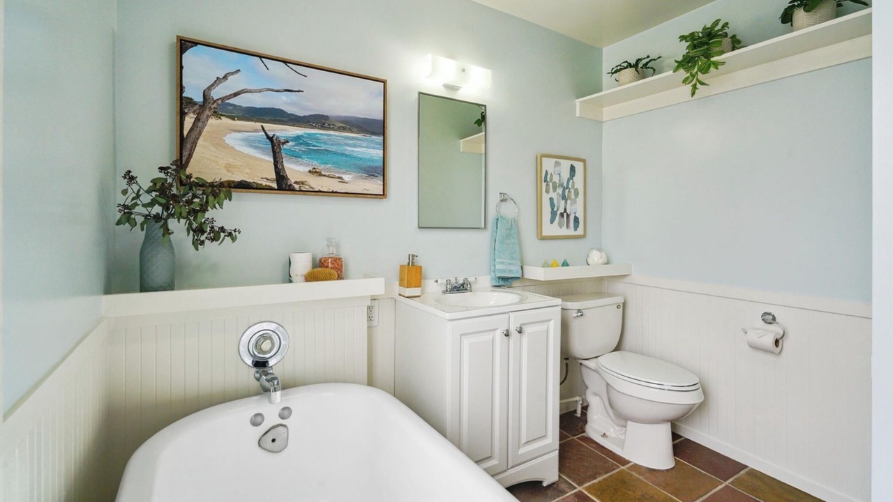 Photo of Bathroom in Oakmore