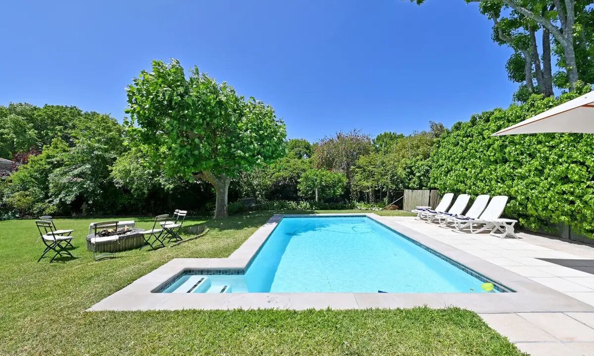 Photo of Outdoor in Newlands