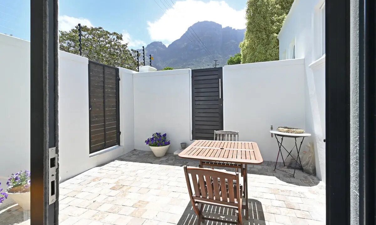 Photo of Outdoor in Newlands