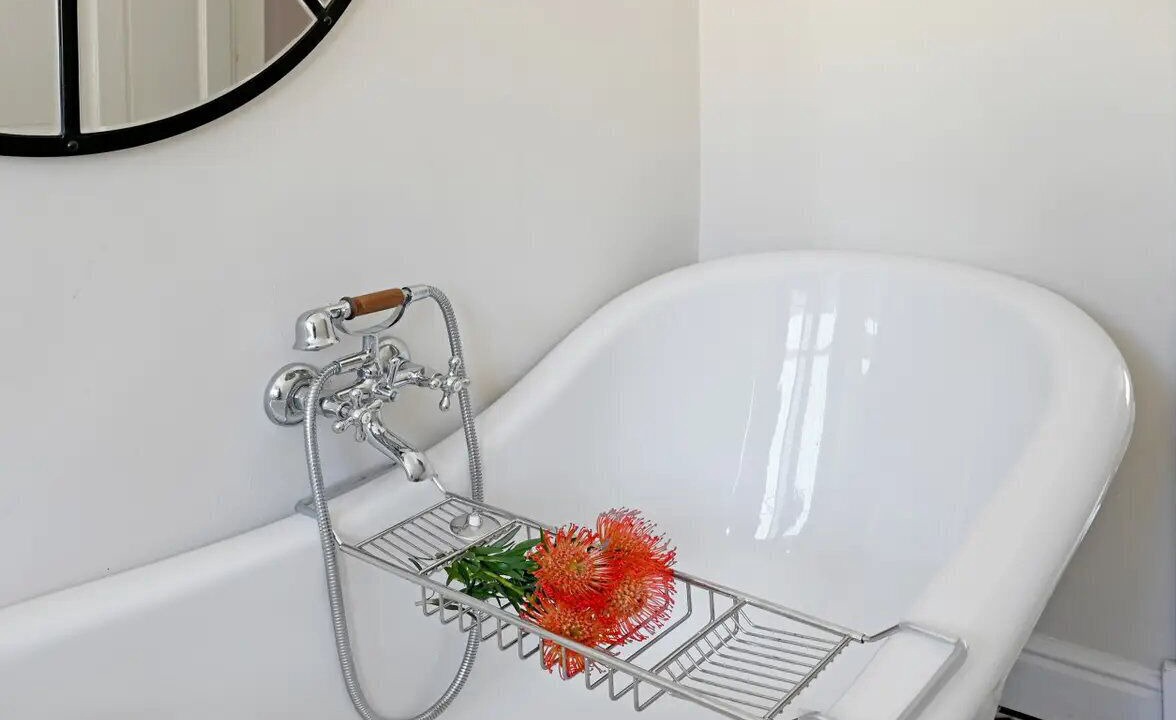 Photo of Bathroom in Newlands