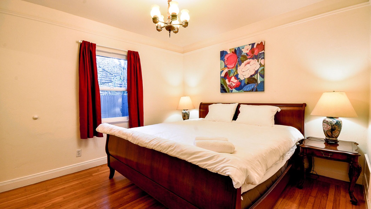 Photo of Bedroom in Barron Park