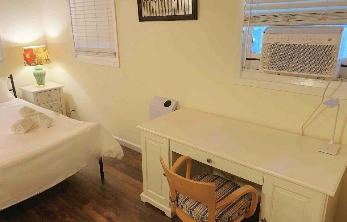Photo of Bedroom in Barron Park