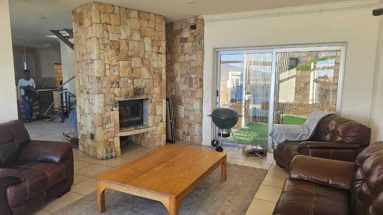 Photo of Livingroom in Mountainside