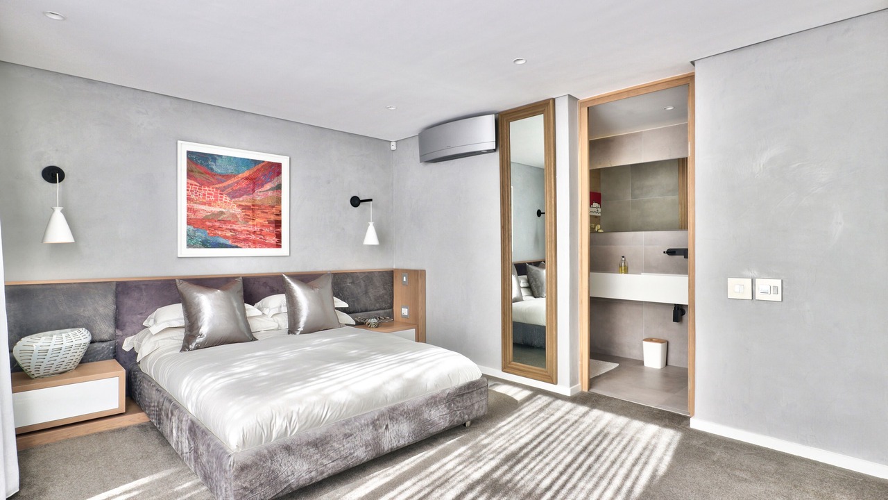 Photo of Bedroom in Camps Bay