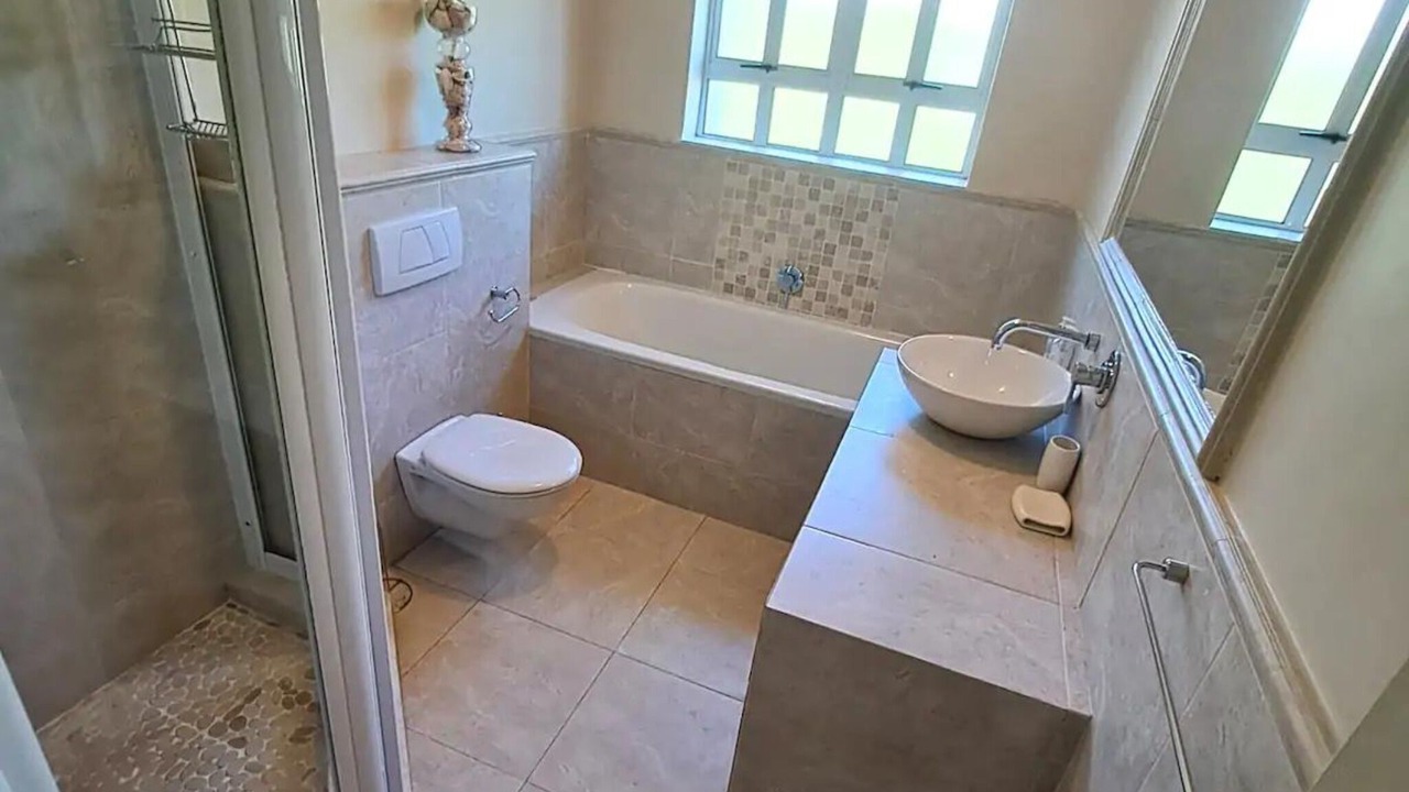 Photo of Bathroom in Voelklip