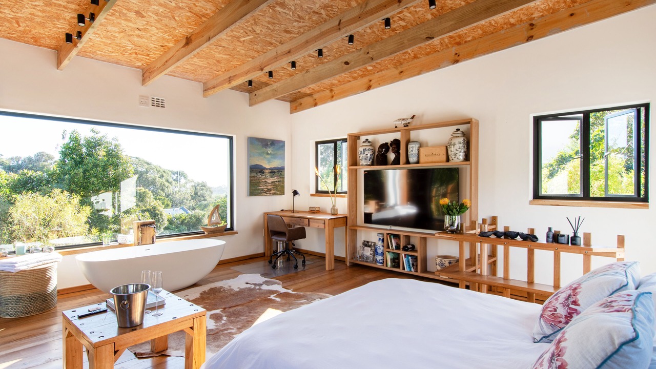Photo of Bedroom in Noordhoek