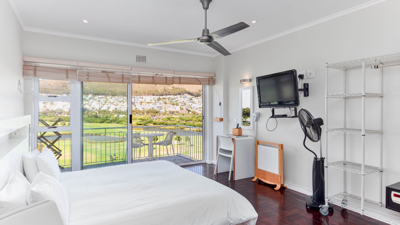 Photo of Bedroom in Mouille Point