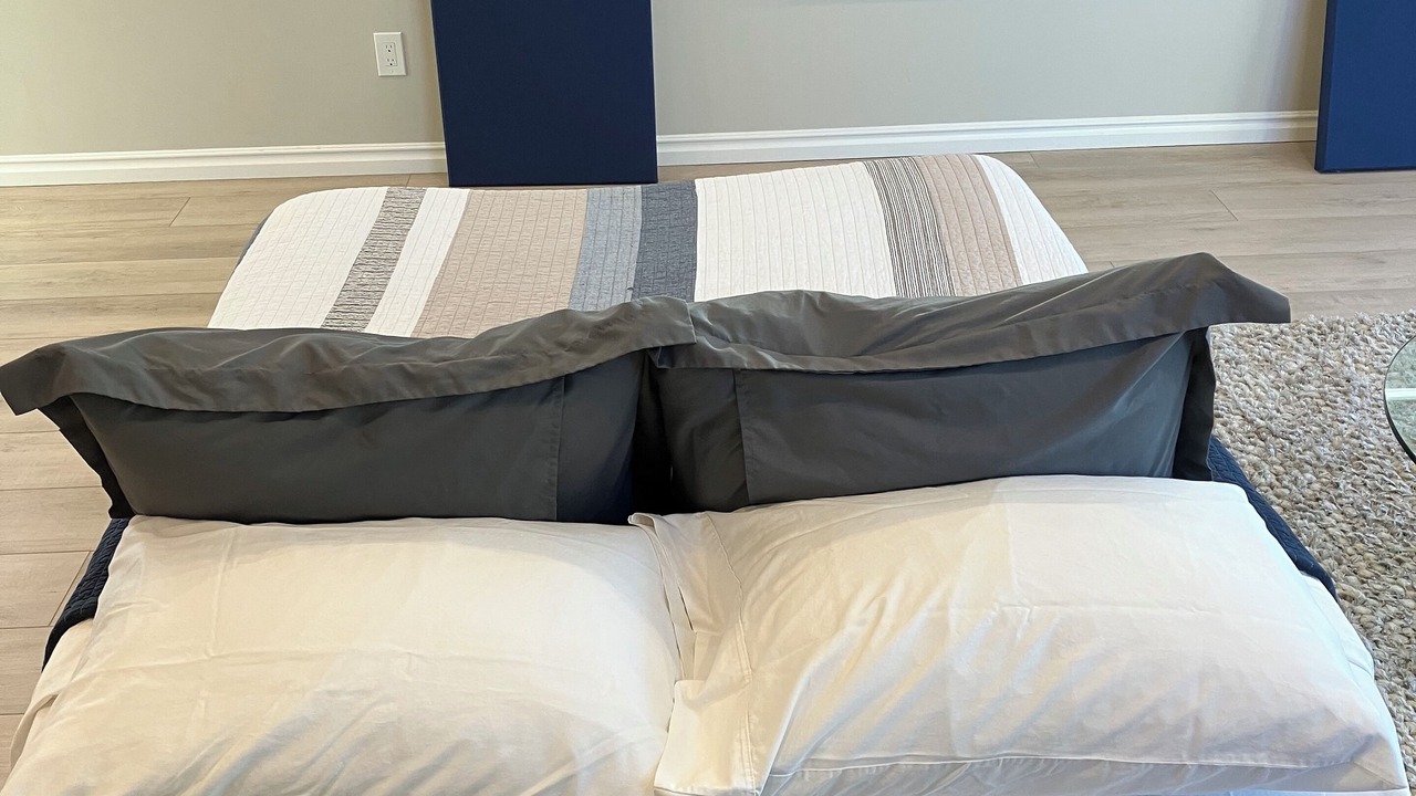 Photo of Bedroom in Burlingame Hills