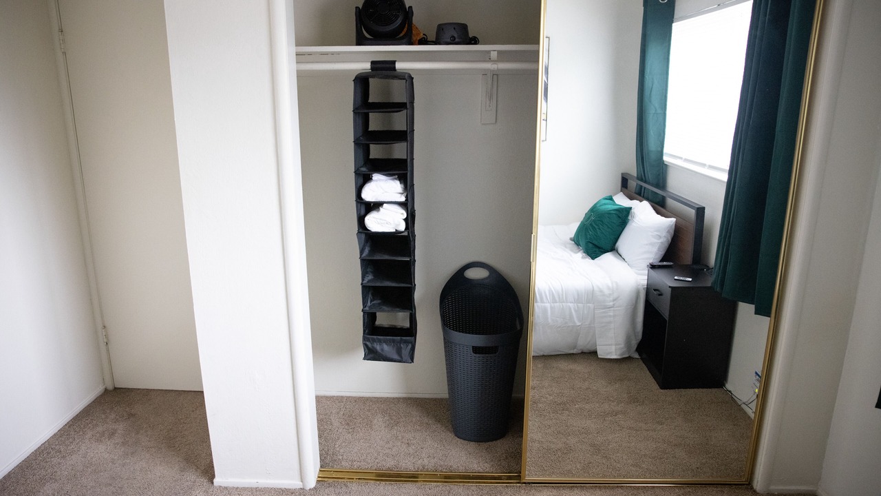 Photo of Bedroom in Longfellow