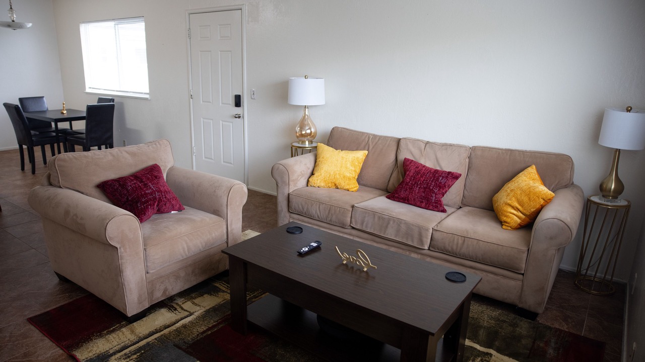 Photo of Livingroom in Longfellow