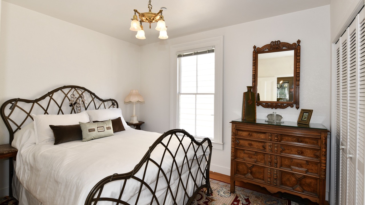 Photo of Bedroom in Napa
