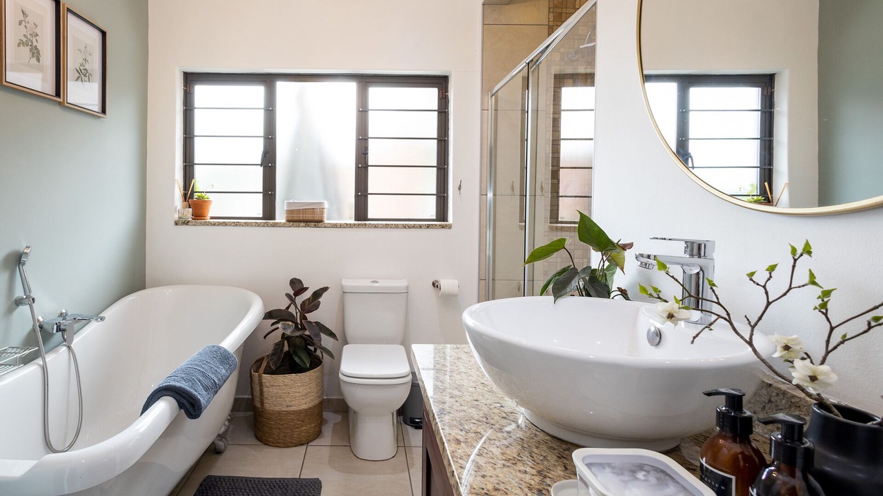 Photo of Bathroom in Hilton