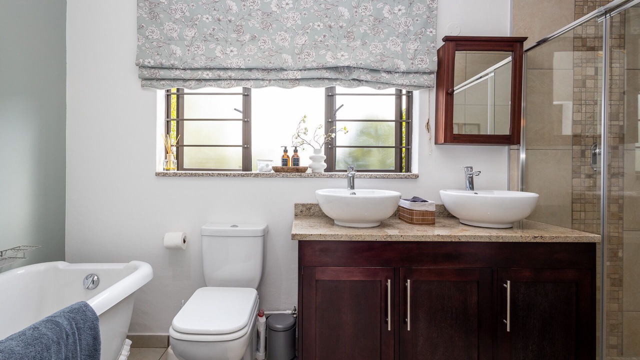 Photo of Bathroom in Hilton