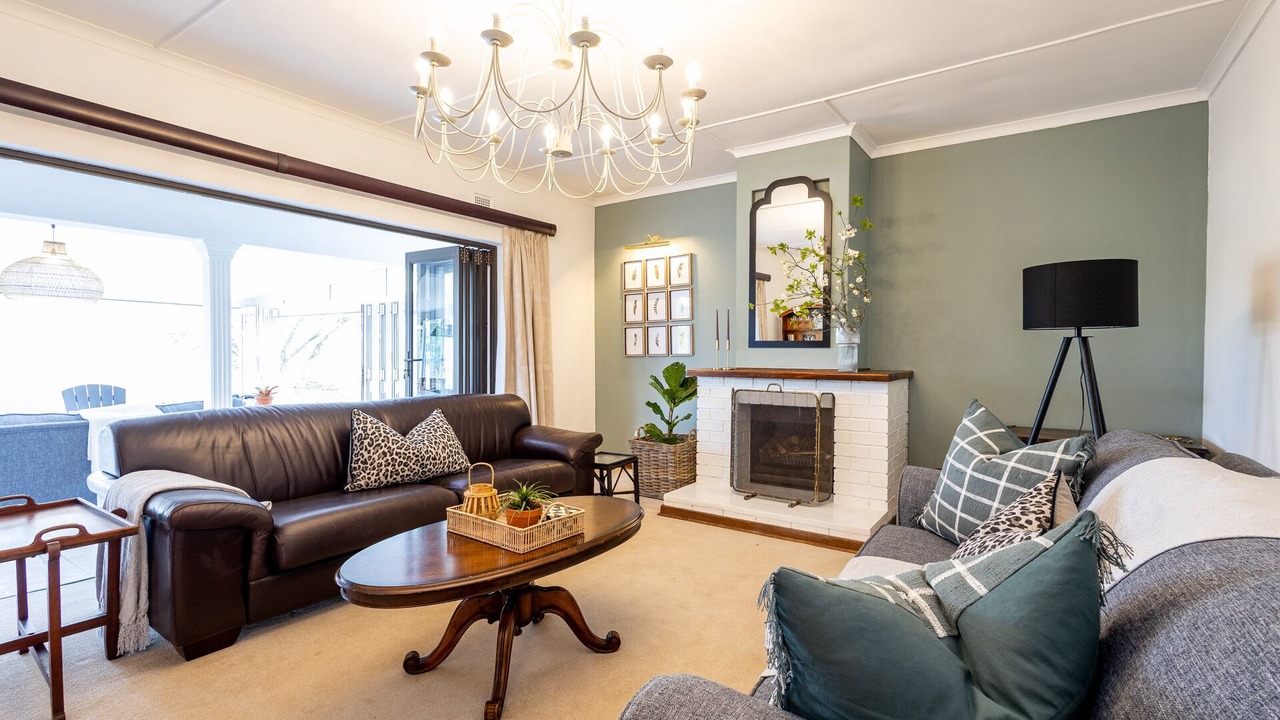 Photo of Livingroom in Hilton