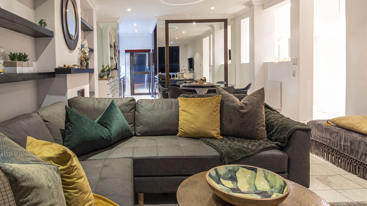 Photo of Livingroom in Plumstead